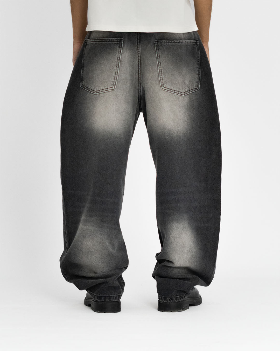 Balloon Black Jeans