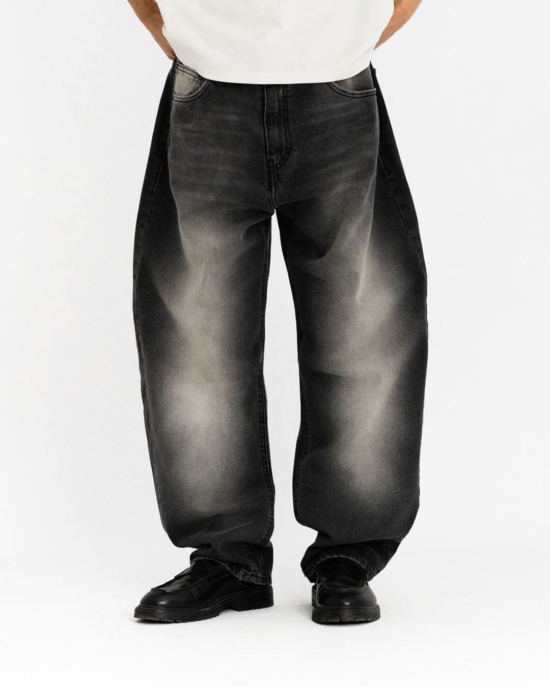 Balloon Black Jeans